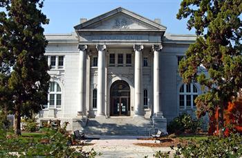 classic architecture with columns and steps